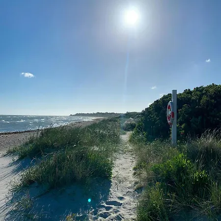 בית נופש Simple Scandinavian Style Near The *